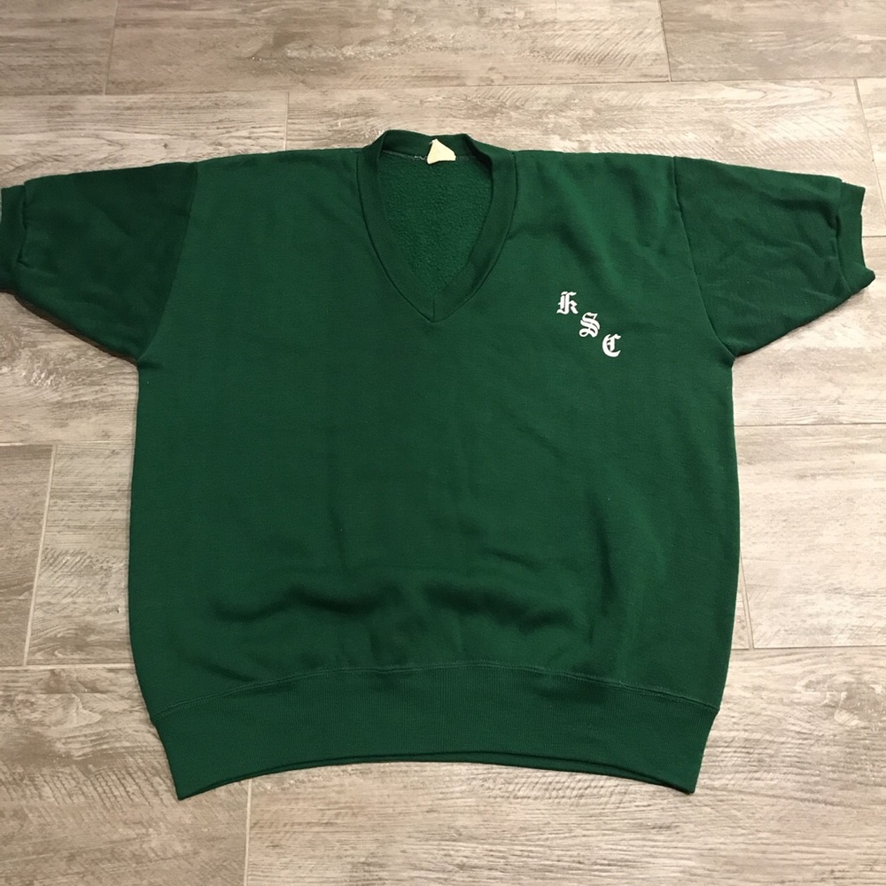 Short sleeve sweater